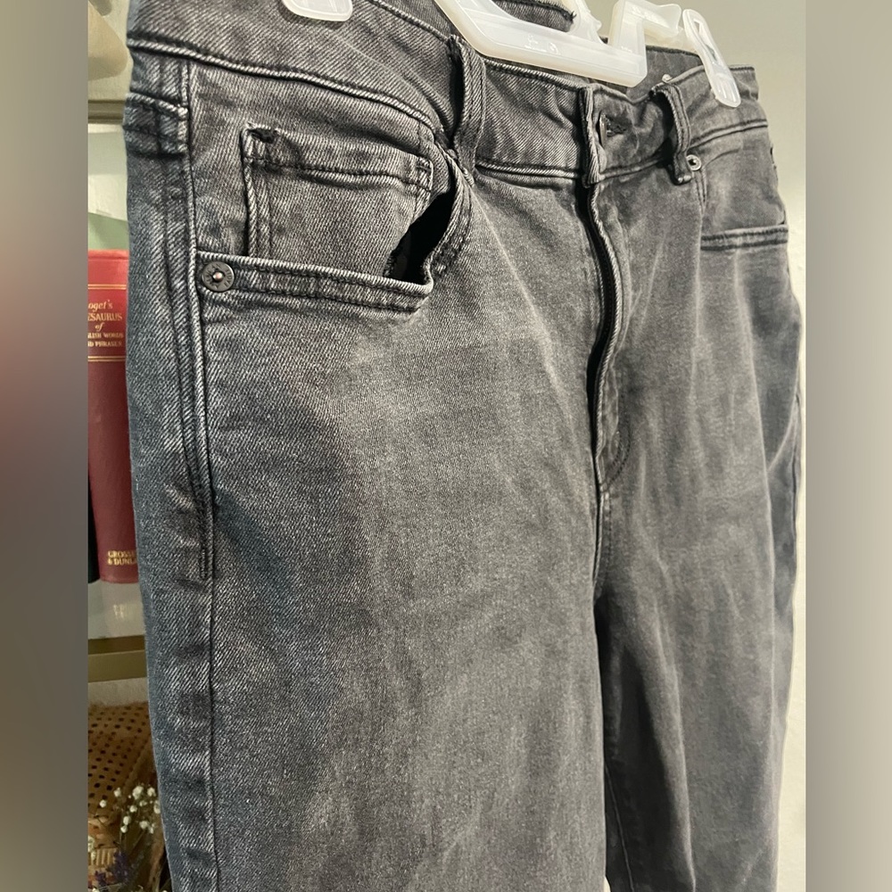 American Eagle Straight-Leg Jeans